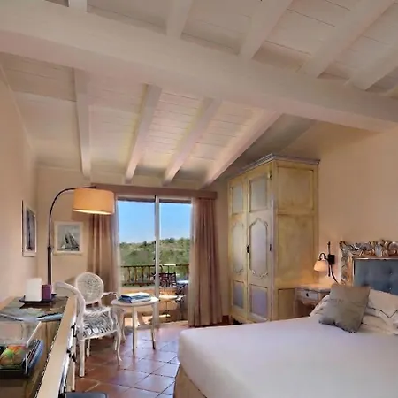 Otel Cph | Pevero 5*