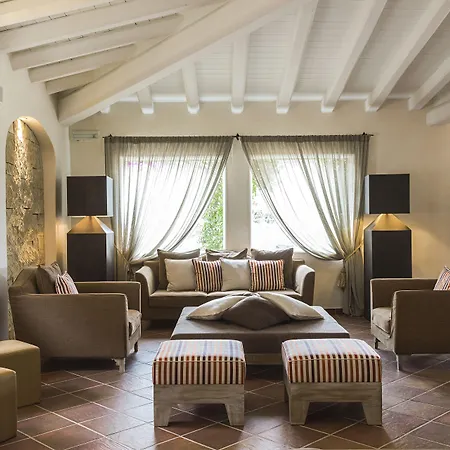 Szálloda Cph | Pevero 5*